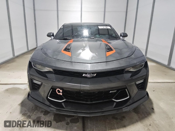 2017 Chevrolet Camaro 2SS with VIN 1G1FG1R77H0147500, listed as a Copart auction lot 59810715 with 68,712 mi miles and Clean title. Bid and sale history available at DreamBid. Image 5.