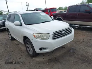 2008 Toyota Highlander z VIN JTEES41A582031366, wystawiony jako IAAI lot #42174316 z przebiegiem 302 562 mil mil oraz . Historia ofert i sprzedaży dostępna na DreamBid. Obrazek 1.