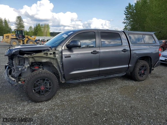 2020 Toyota Tundra 4WD SR5 with VIN 5TFDY5F17LX940590, listed as a Copart auction lot 54163045 with 39,727 mi miles and Salvage Title. Bid and sale history available at carsss.com. Image 1.