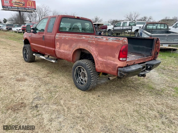 2000 Ford Super Duty F-250 XL with VIN 1FTNX21S6YEC84441, listed as a Copart auction lot 52230615 with 163,757 mi miles and Clean Title. Bid and sale history available at carsss.com. Image 3.
