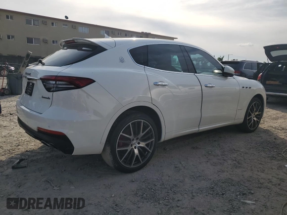 2021 Maserati Levante GranSport with VIN ZN661XUS8MX379725, listed as a Copart auction lot 82186843 with 0 mi miles. Bid and sale history available at carsss.com. Image 3.