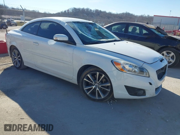 2012 Volvo C70 T5 with VIN YV1672MC4CJ125517, listed as a IAAI auction lot 41732009 with 122,956 mi miles. Bid and sale history available at carsss.com. Image 1.