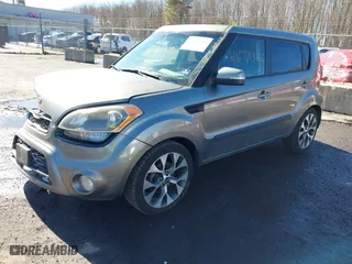 2013 Kia Soul + with VIN KNDJT2A67D7526729, listed as a IAAI auction lot 41678356 with 189,924 mi miles. Bid and sale history available at carsss.com. Image 18.