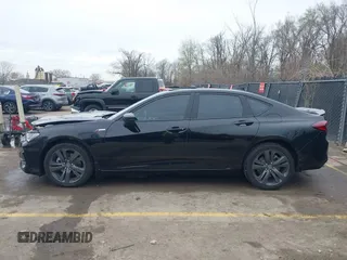 2022 Acura TLX w/A-Spec Package with VIN 19UUB6F5XNA002178, listed as a IAAI auction lot 41850627 with 68,762 mi miles and . Bid and sale history available at DreamBid. Image 14.