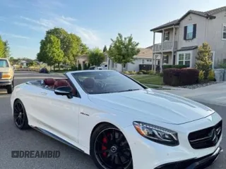 2017 Mercedes-Benz S 63 AMG z VIN WDDXK7JB3HA021258, wystawiony jako Copart lot #66682795 z przebiegiem 57 488 mil mil oraz Szkoda całkowita • Salvage title. Historia ofert i sprzedaży dostępna na DreamBid. Obrazek 1.