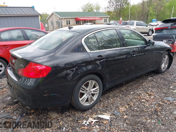 2013 Infiniti G37 x with VIN JN1CV6AR4DM751067, listed as a IAAI auction lot 42155084 with 101,640 mi miles. Bid and sale history available at carsss.com. Image 4.