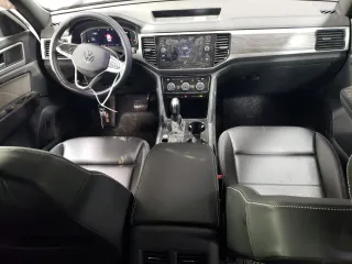 2023 Volkswagen Atlas SE z VIN 1V2KC2CA3PC228887, wystawiony jako Copart lot #85809214 z przebiegiem 17 480 mil mil oraz Szkoda całkowita • Salvage title. Historia ofert i sprzedaży dostępna na DreamBid. Obrazek 8.