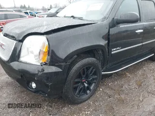 2014 GMC Yukon XL Denali with VIN 1GKS2MEF2ER219511, listed as a IAAI auction lot 41101470 with 187,326 mi miles. Bid and sale history available at carsss.com. Image 6.