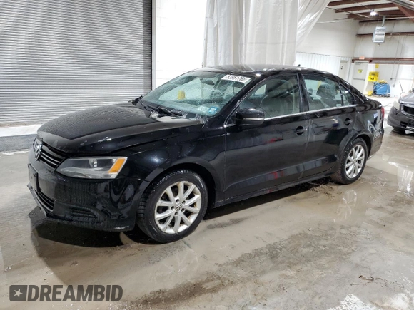 2013 Volkswagen Jetta SE с VIN 3VWDP7AJ5DM249908, выставлен на аукционе Copart как лот 53951765 с пробегом 240 040 миль миль и Списание • Salvage title. История ставок и продаж доступна на DreamBid. Изображение 1.