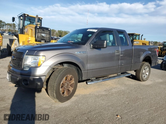 2014 Ford F-150 XL with VIN 1FTEX1EM5EFC03926, listed as a Copart auction lot 45216415 with 145,460 mi miles and Salvage Title. Bid and sale history available at carsss.com. Image 1.