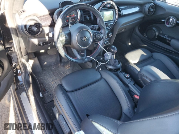 2019 MINI Convertible Cooper S с VIN WMWWG9C57K3E40624, выставлен на аукционе Copart как лот 83236894 с пробегом 44 900 миль миль и Списание • Salvage title. История ставок и продаж доступна на DreamBid. Изображение 8.