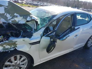 2015 Kia Optima EX with VIN 5XXGN4A73FG390781, listed as a IAAI auction lot 41828026 with 1 mi miles. Bid and sale history available at carsss.com. Image 17.