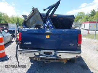 2005 Ford F-250 XL z VIN 1FTSW20P95EA30348, wystawiony jako IAAI lot #42199677 z przebiegiem Nie podano mil oraz . Historia ofert i sprzedaży dostępna na DreamBid. Obrazek 16.