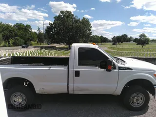 2014 Ford F-250 XL z VIN 1FTBF2B64EEB63961, wystawiony jako IAAI lot #42357797 z przebiegiem 211 419 mil mil oraz . Historia ofert i sprzedaży dostępna na DreamBid. Obrazek 13.