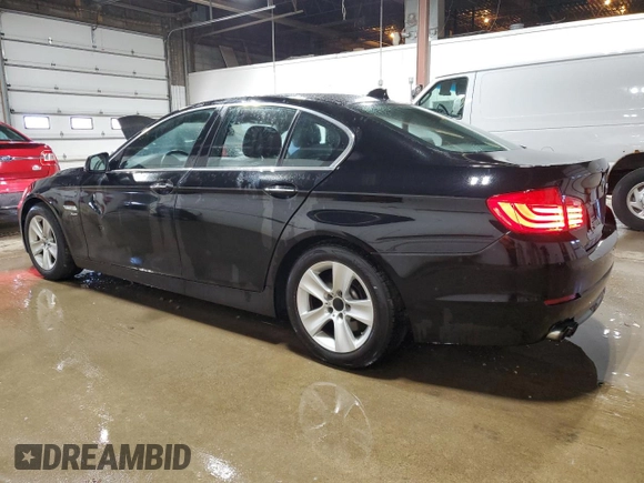 2012 BMW 5 Series 528i xDrive with VIN WBAXH5C50CDW09515, listed as a Copart auction lot 55122825 with 124,601 mi miles and Clean Title. Bid and sale history available at DreamBid. Image 2.