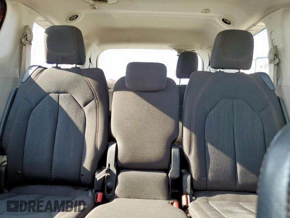 2018 Chrysler Pacifica Touring Plus with VIN 2C4RC1FG3JR125624, listed as a Copart auction lot 55962635 with 99,806 mi miles and Salvage title. Bid and sale history available at DreamBid. Image 10.