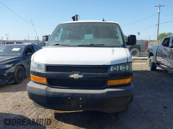 2018 Chevrolet Express Cargo Van with VIN 1GCWGAFP0J1182701, listed as a IAAI auction lot 42014825 with 206,702 mi miles. Bid and sale history available at carsss.com. Image 12.