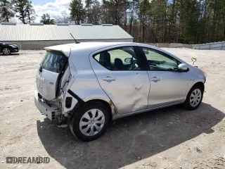 2014 Toyota Prius c One with VIN JTDKDTB31E1078066, listed as a Copart auction lot 49403625 with 172,177 mi miles and Clean Title. Bid and sale history available at carsss.com. Image 3.