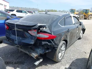2014 Ford Fusion SE with VIN 3FA6P0H73ER260767, listed as a IAAI auction lot 41635710 with 134,445 mi miles. Bid and sale history available at carsss.com. Image 6.