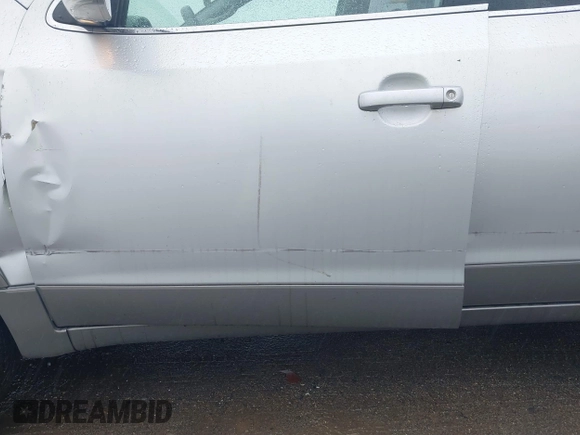 2011 Hyundai Veracruz GLS with VIN KM8NUDCC8BU173070, listed as a IAAI auction lot 41802595 with 181,928 mi miles and . Bid and sale history available at DreamBid. Image 12.