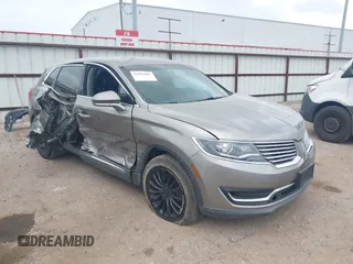 2016 Lincoln MKX Select with VIN 2LMTJ6KR8GBL63843, listed as a IAAI auction lot 41936801 with 96,829 mi miles. Bid and sale history available at carsss.com. Image 1.