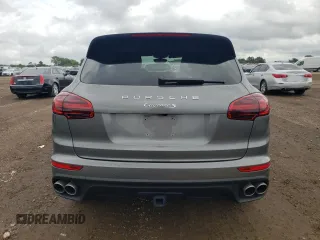 2018 Porsche Cayenne S z VIN WP1AB2A2XJLA60196, wystawiony jako Copart lot #65224404 z przebiegiem 17 806 mil mil oraz Szkoda całkowita • Salvage title. Historia ofert i sprzedaży dostępna na DreamBid. Obrazek 6.