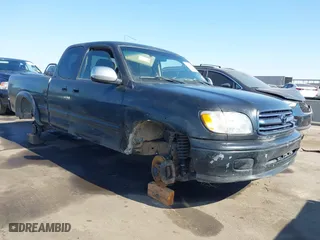 2000 Toyota Tundra SR5 with VIN 5TBBT4412YS051804, listed as a IAAI auction lot 41453778 with 369,453 mi miles. Bid and sale history available at carsss.com. Image 1.