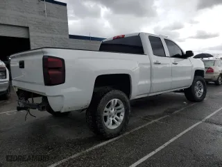 2014 Chevrolet Silverado 1500 LT with VIN 1GCRCREC5EZ338597, listed as a Copart auction lot 47827325 with 145,078 mi miles and Clean Title. Bid and sale history available at carsss.com. Image 3.