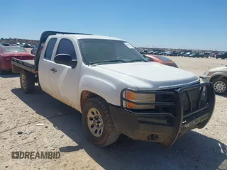 2010 GMC Sierra 1500 with VIN 1GTSKTE08AZ259166, listed as a IAAI auction lot 41846661 with 173,870 mi miles and . Bid and sale history available at DreamBid. Image 1.