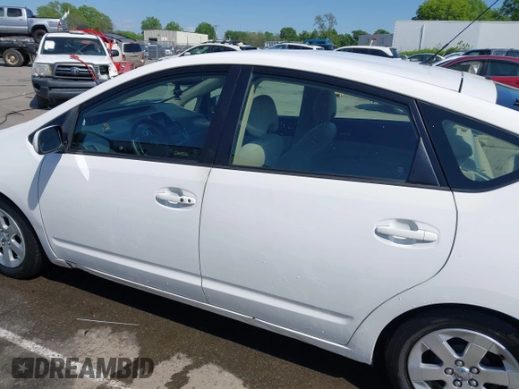 2005 Toyota Prius with VIN JTDKB20U853012517, listed as a IAAI auction lot 41996687 with 99,586 mi miles. Bid and sale history available at carsss.com. Image 15.