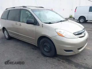 2008 Toyota Sienna CE with VIN 5TDZK23C18S163803, listed as a IAAI auction lot 42025464 with 226,842 mi miles. Bid and sale history available at carsss.com. Image 1.