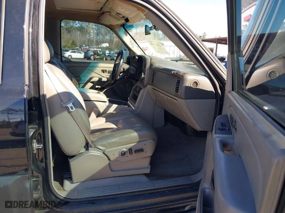 2005 Chevrolet Avalanche Z71 with VIN 3GNEK12Z05G224820, listed as a IAAI auction lot 41604340 with 1 mi miles. Bid and sale history available at carsss.com. Image 5.