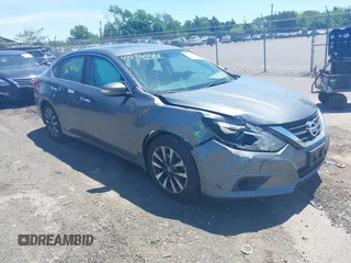 2017 Nissan Altima SL z VIN 1N4AL3AP0HC158475, wystawiony jako IAAI lot #42296066 z przebiegiem 66 283 mil mil oraz . Historia ofert i sprzedaży dostępna na DreamBid. Obrazek 1.