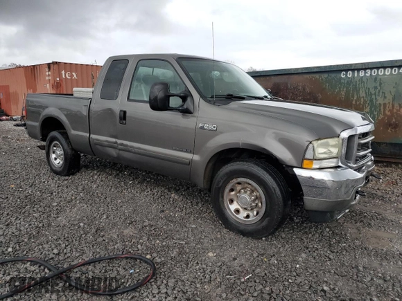 2003 Ford F-250 XL z VIN 1FTNX20F73EA04409, wystawiony jako Copart lot #84228714 z przebiegiem 142 641 mil mil oraz Szkoda całkowita • Salvage title. Historia ofert i sprzedaży dostępna na DreamBid. Obrazek 4.