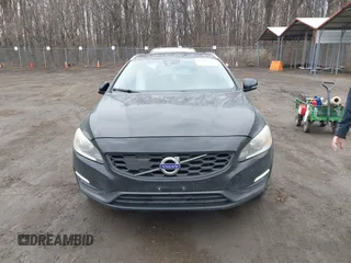 2016 Volvo V60 Cross Country T5 with VIN YV4612HK3G1003162, listed as a IAAI auction lot 41676518 with 150,064 mi miles. Bid and sale history available at carsss.com. Image 12.