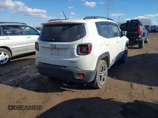 2015 Jeep Renegade Latitude z VIN ZACCJBBT0FPB55231, wystawiony jako IAAI lot #41638633 z przebiegiem 177 350 mil mil oraz . Historia ofert i sprzedaży dostępna na DreamBid. Obrazek 4.