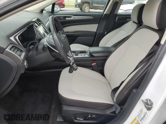 2020 Ford Fusion SE with VIN 3FA6P0HD9LR188959, listed as a Copart auction lot 60460795 with 110,974 mi miles and Salvage title. Bid and sale history available at DreamBid. Image 7.