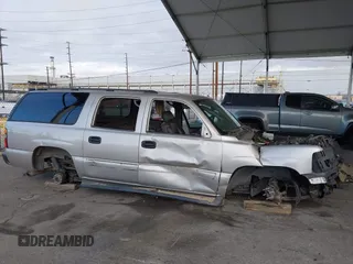 2004 Chevrolet Suburban LT with VIN 3GNEC16T04G210725, listed as a IAAI auction lot 41191477 with 1 mi miles. Bid and sale history available at carsss.com. Image 12.