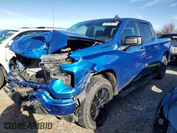 2022 Chevrolet Silverado 1500 Custom with VIN 3GCPDBEK0NG526415, listed as a Copart auction lot 84679614 with 55,104 mi miles and Salvage Title. Bid and sale history available at carsss.com. Image 1.