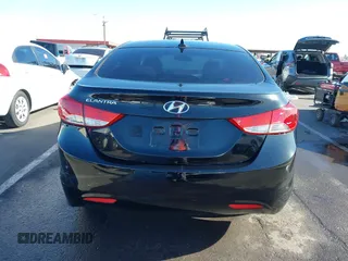 2012 Hyundai Elantra Limited с VIN KMHDH4AE7CU247956, выставлен на аукционе IAAI как лот 42272288 с пробегом 132 340 миль миль и . История ставок и продаж доступна на DreamBid. Изображение 16.