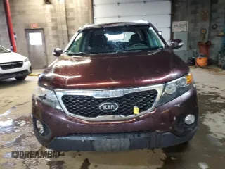 2011 Kia Sorento LX with VIN 5XYKT3A29BG139221, listed as a Copart auction lot 81924054 with 156,550 mi miles and Clean Title. Bid and sale history available at DreamBid. Image 5.