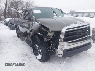2011 Toyota Tundra 4WD Truck with VIN 5TFUW5F18BX186846, listed as a IAAI auction lot 41262750 with 163,174 mi miles. Bid and sale history available at carsss.com. Image 1.