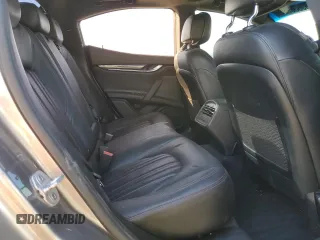 2016 Maserati Ghibli S Q4 z VIN ZAM57RTA6G1172334, wystawiony jako Copart lot #85338024 z przebiegiem 109 516 mil mil oraz Szkoda całkowita • Salvage title. Historia ofert i sprzedaży dostępna na DreamBid. Obrazek 10.
