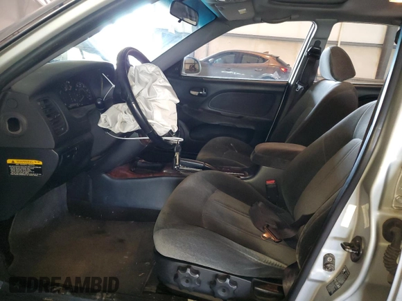 2004 Hyundai Sonata GLS with VIN KMHWF35H94A061545, listed as a Copart auction lot 45324734 with 185,877 mi miles and Salvage Title. Bid and sale history available at carsss.com. Image 7.