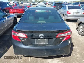 2013 Toyota Camry L with VIN 4T1BF1FK0DU713478, listed as a IAAI auction lot 41886214 with 161,920 mi miles. Bid and sale history available at carsss.com. Image 16.