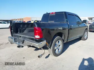 2015 Ram 1500 Outdoorsman z VIN 1C6RR6LT7FS592085, wystawiony jako IAAI lot #41384731 z przebiegiem 134 384 mil mil oraz . Historia ofert i sprzedaży dostępna na DreamBid. Obrazek 4.