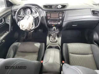 2017 Nissan Rogue SL z VIN JN8AT2MV6HW263653, wystawiony jako Copart lot #55967855 z przebiegiem 145 750 mil mil oraz Szkoda całkowita • Salvage title. Historia ofert i sprzedaży dostępna na DreamBid. Obrazek 8.