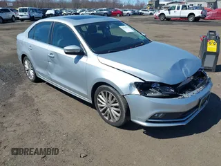2016 Volkswagen Jetta SEL z VIN 3VWL17AJ4GM310845, wystawiony jako IAAI lot #41894551 z przebiegiem 74 221 mil mil oraz . Historia ofert i sprzedaży dostępna na DreamBid. Obrazek 1.