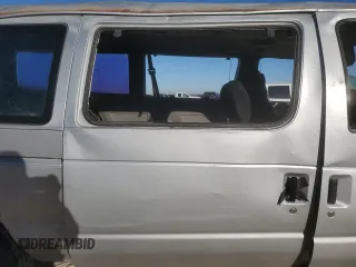 2002 Ford Econoline Passenger XL с VIN 1FBSS31S92HA05274, выставлен на аукционе Copart как лот 85349444 с пробегом 492 474 миль миль и Списание • Salvage title. История ставок и продаж доступна на DreamBid. Изображение 11.
