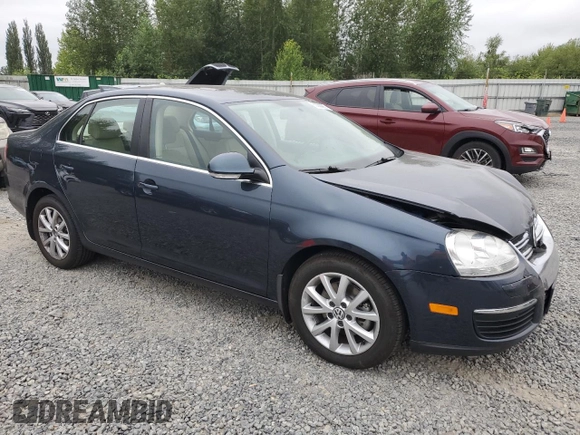 2010 Volkswagen Jetta Limited Edition z VIN 3VWRZ7AJ7AM040861, wystawiony jako Copart lot #63333995 z przebiegiem 189 482 mil mil oraz Szkoda całkowita • Salvage title. Historia ofert i sprzedaży dostępna na DreamBid. Obrazek 4.